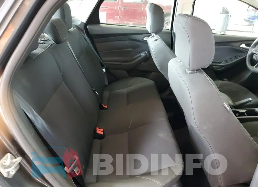 1FADP3F28HL221918 Photo# 10