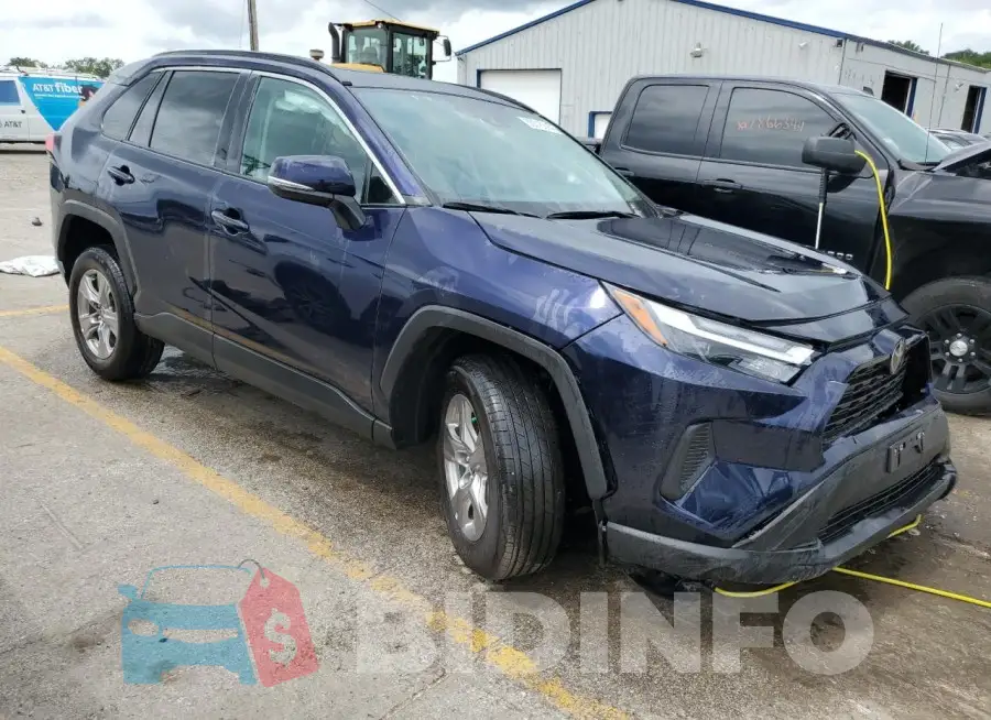 2T3P1RFV7PW393410 Photo# 4