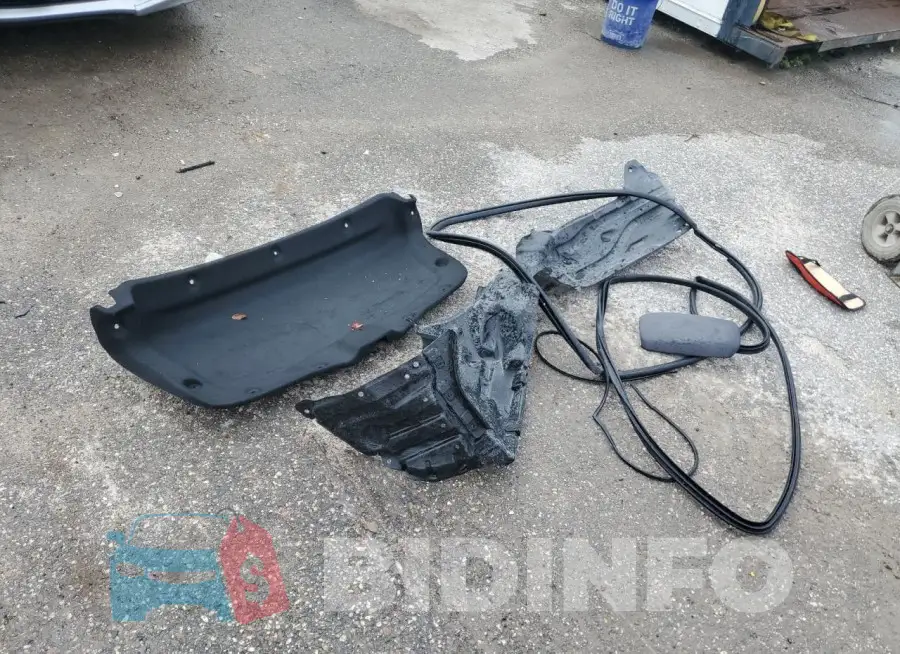 5YFEPRAE8LP090203 Photo# 12