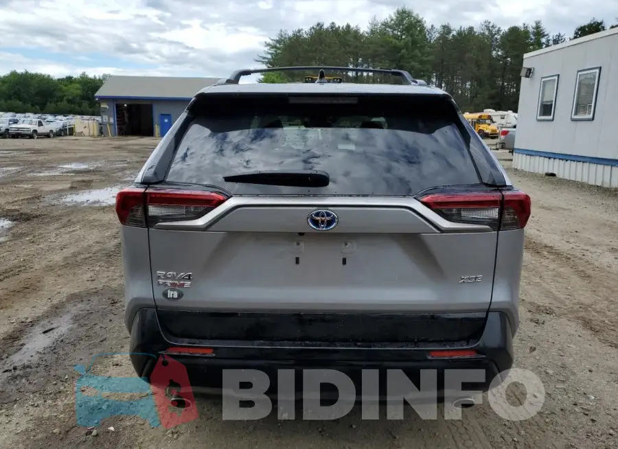 JTMEB3FV7RD180829 Photo# 6