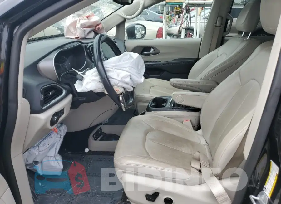 2C4RC1BG7MR597819 Photo# 7