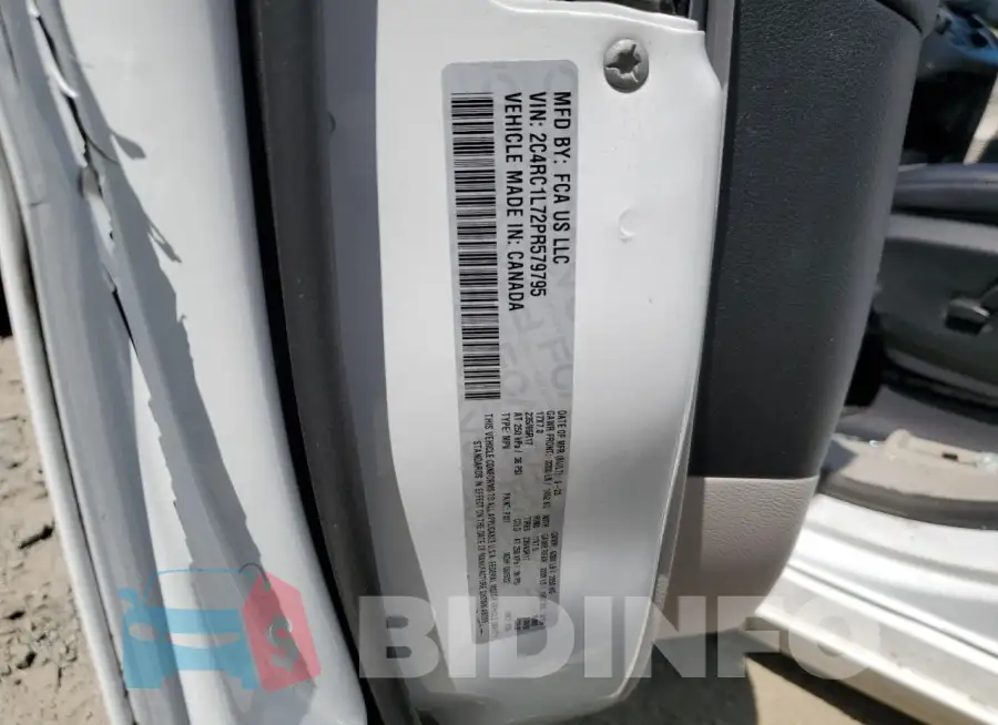2C4RC1L72PR579795 Photo# 13