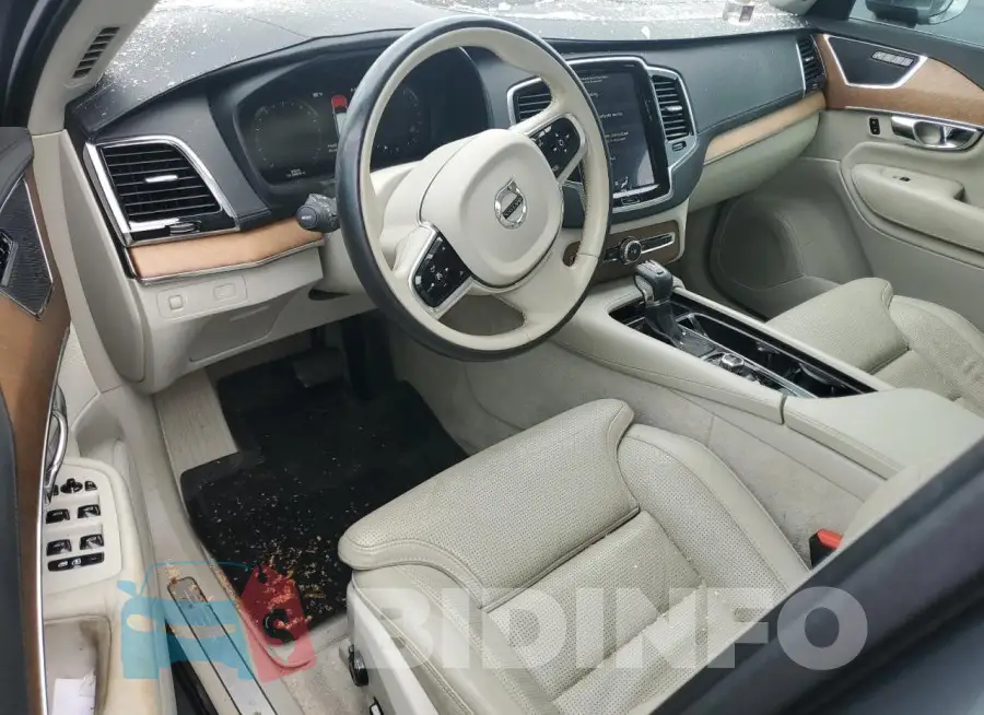 YV4A22PL7G1025781 Photo# 8