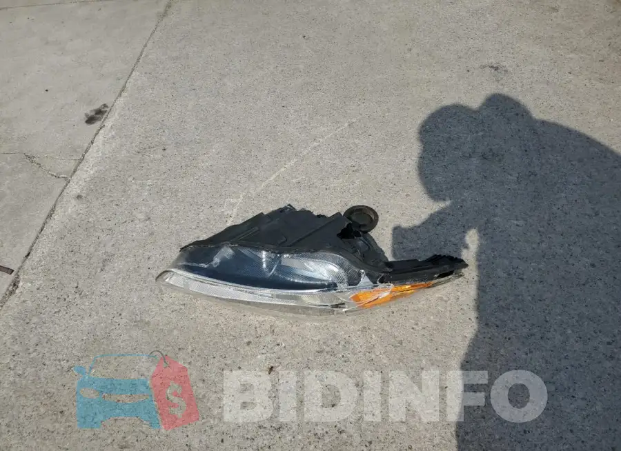 1FADP3F21GL373201 Photo# 12