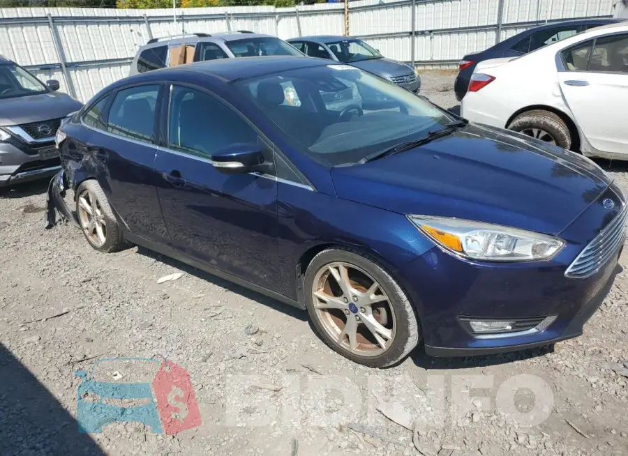 1FADP3J27GL223701 Photo# 4
