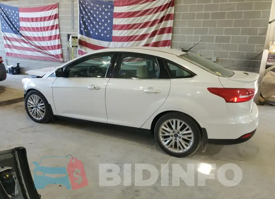 1FADP3J2XHL279889 Photo# 2