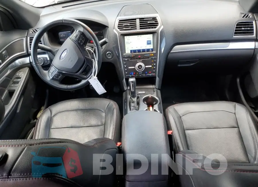 1FM5K8GT7HGD50268 Photo# 8
