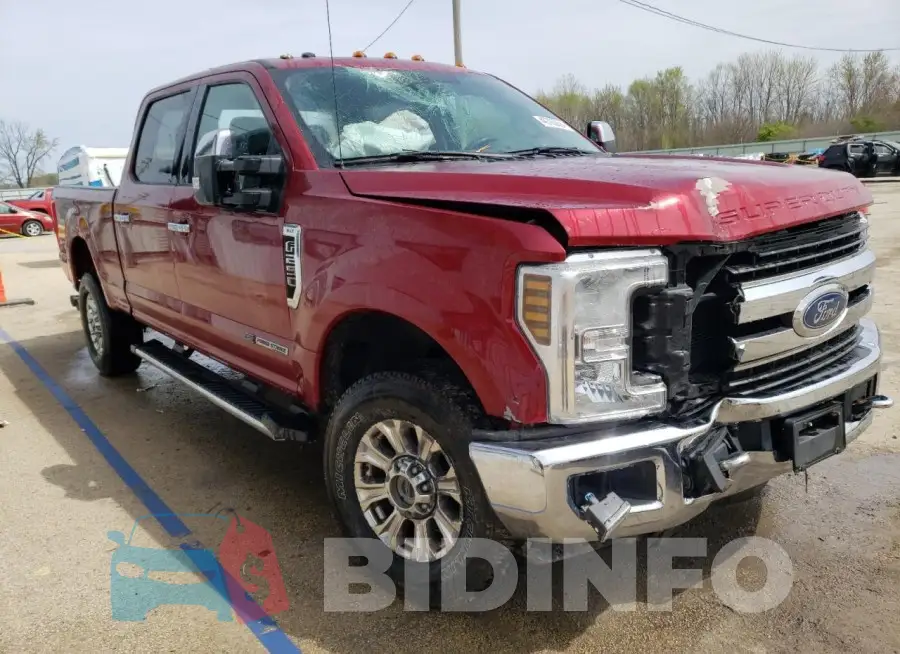 1FT7W2BT1JEB26873 Photo# 4