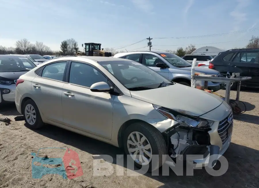 3KPC24A63LE104379 Photo# 4