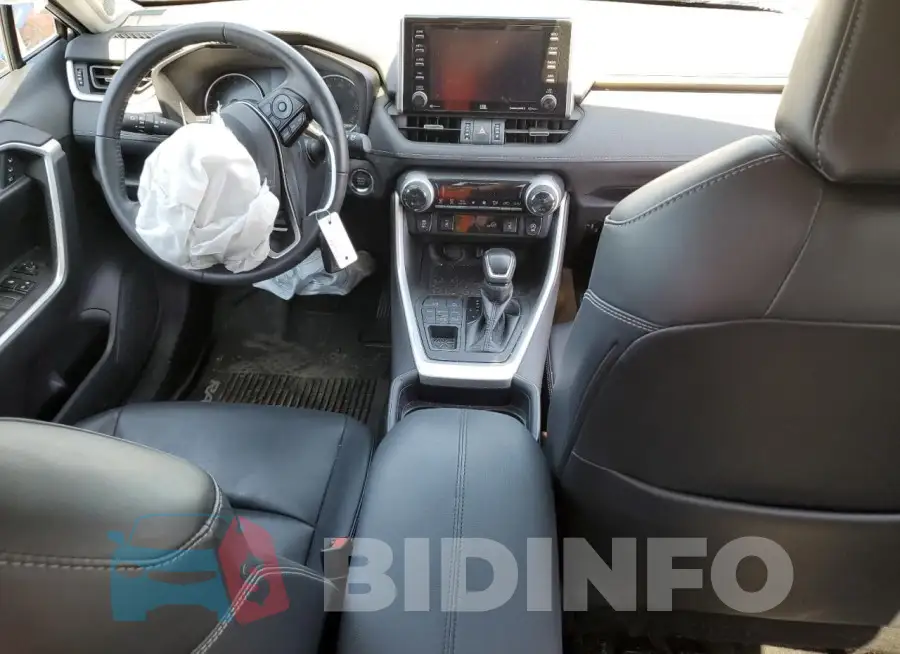 2T3A1RFV2MW142019 Photo# 8