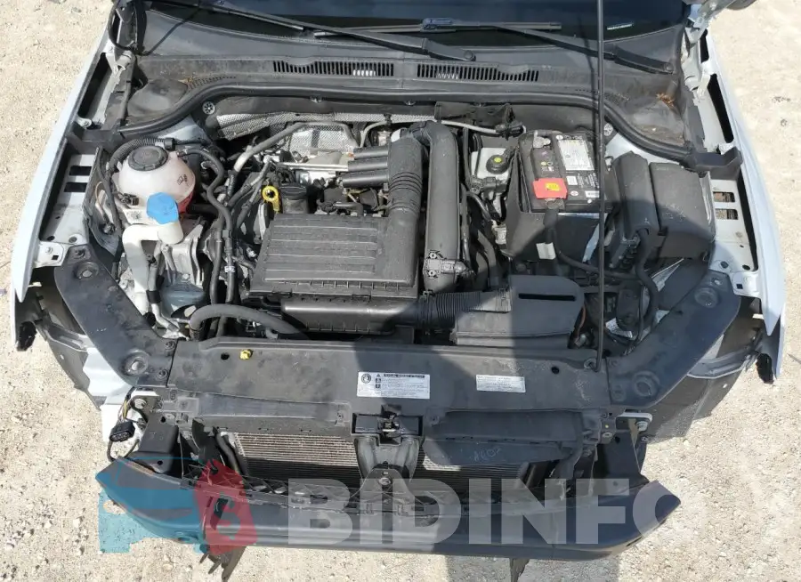 3VW2B7AJ7JM242007 Photo# 11