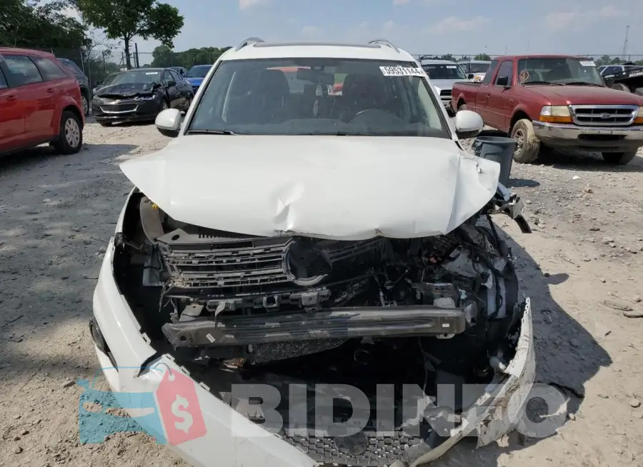 WVGVV7AX4HW500095 Photo# 5