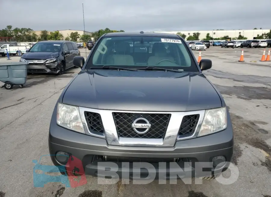 1N6AD0EV9JN721190 Photo# 5