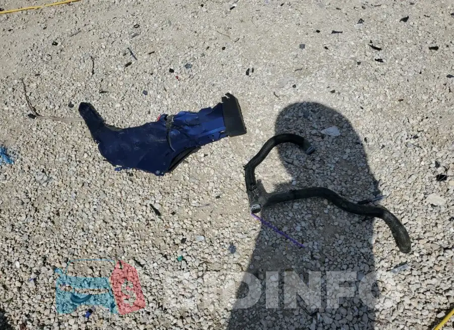 5N1BT3BA5PC809330 Photo# 12