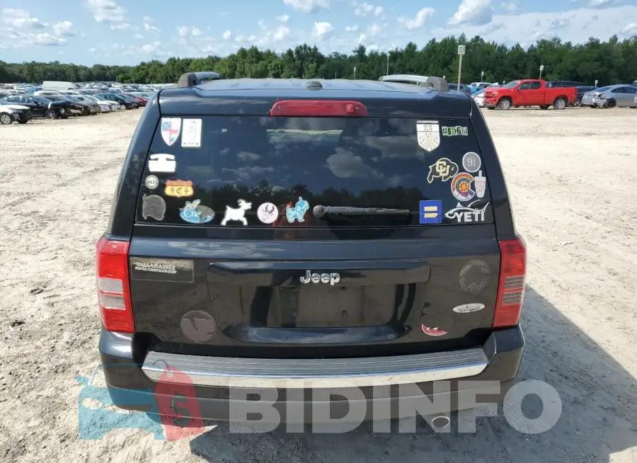 1C4NJPFA9HD158532 Photo# 6