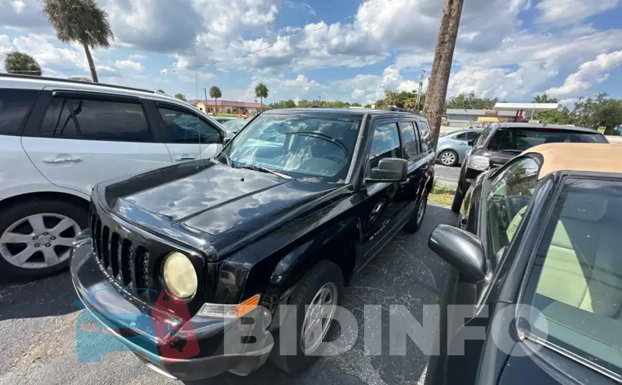 1C4NJRBB4GD691512 Photo# 2