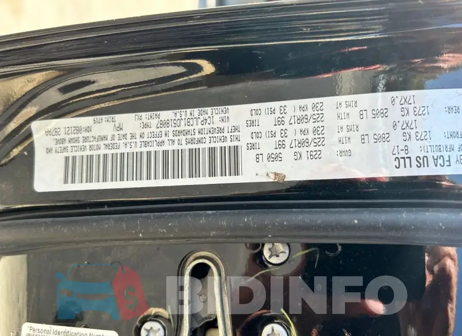 1C4PJLCB1JD518087 Photo# 10