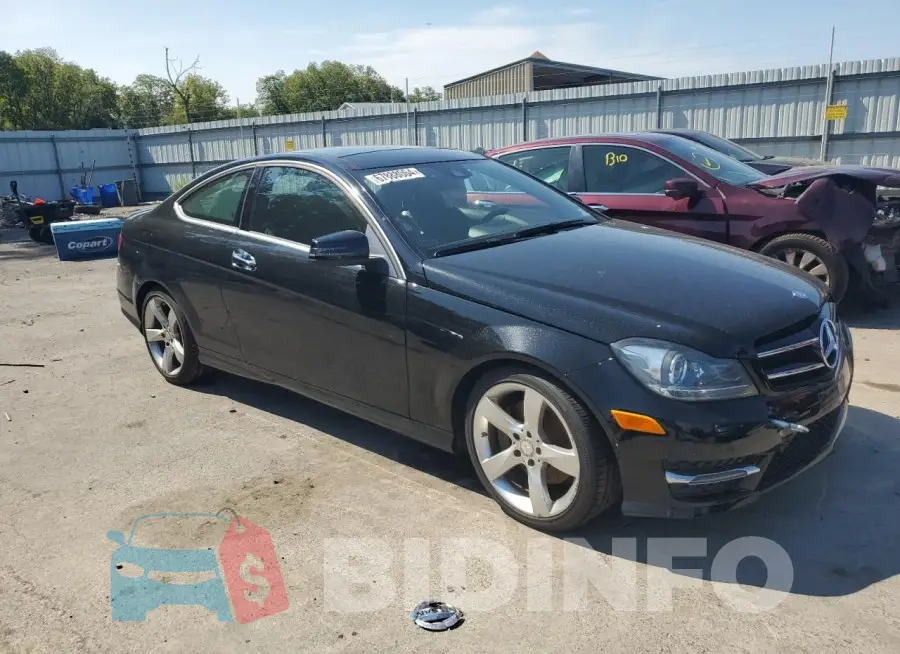 WDDGJ8JB7FG442256 Photo# 4