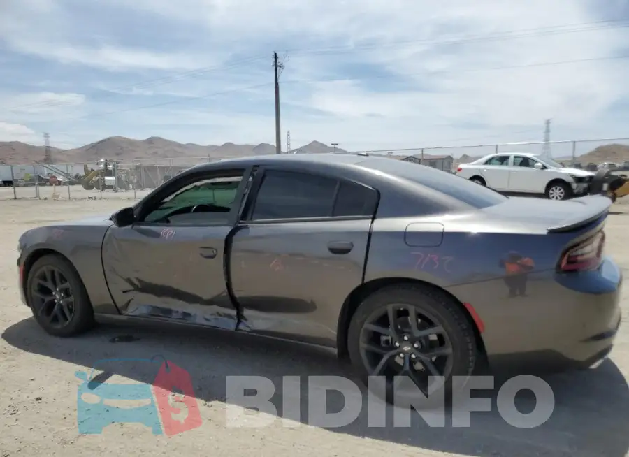 2C3CDXBG8NH138882 Photo# 2