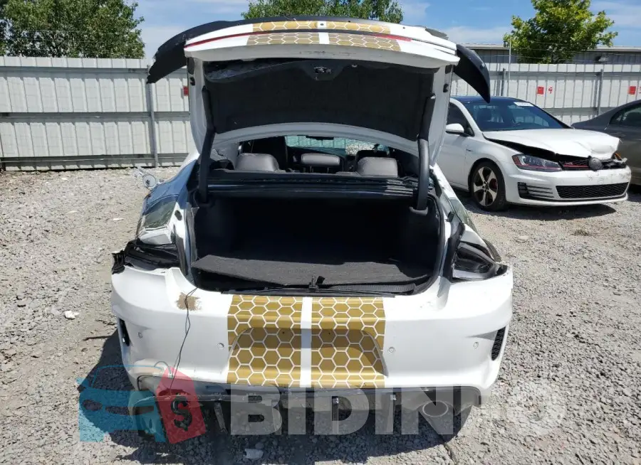 2C3CDXGJ1PH583052 Photo# 6