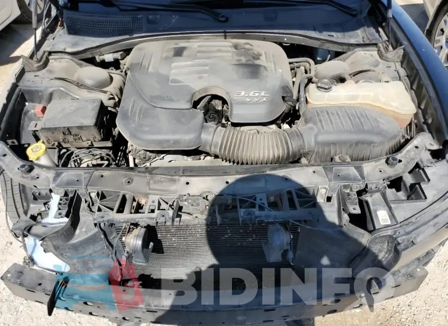 2C3CDXHG8GH237552 Photo# 11