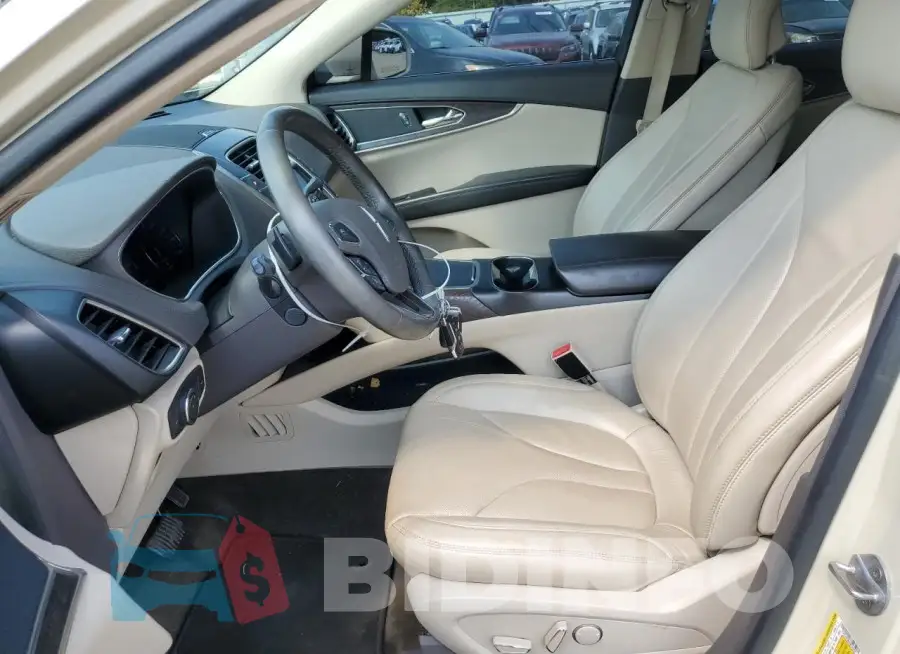 2LMTJ6LR6GBL52824 Photo# 7