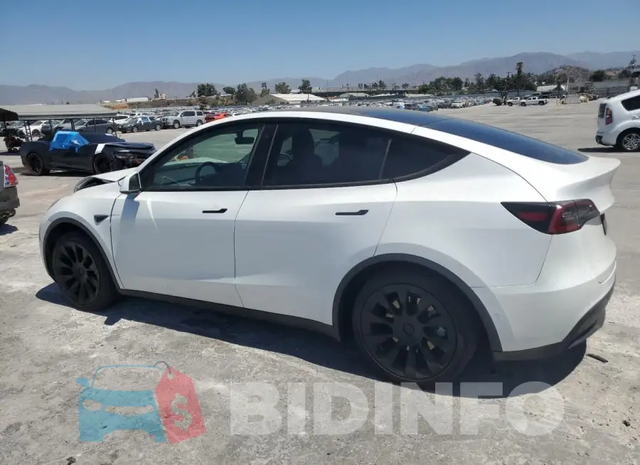 5YJYGDEE7MF260901 Photo# 2