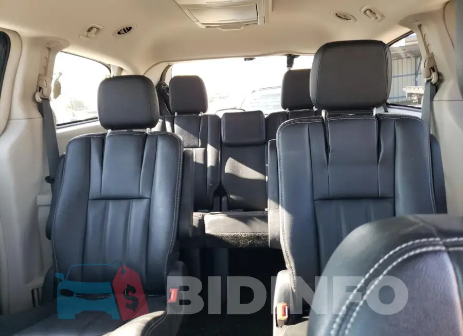 2C4RC1BGXGR288575 Photo# 10