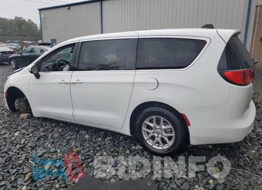 2C4RC1CG6NR208717 Photo# 2