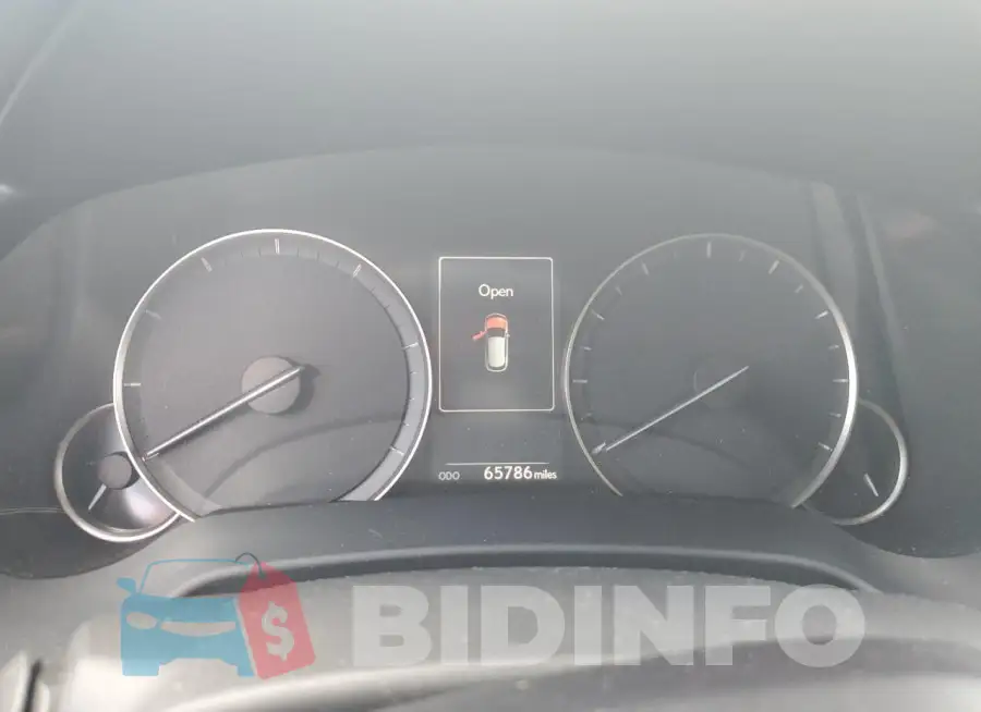 2T2BZMCA4GC011864 Photo# 9