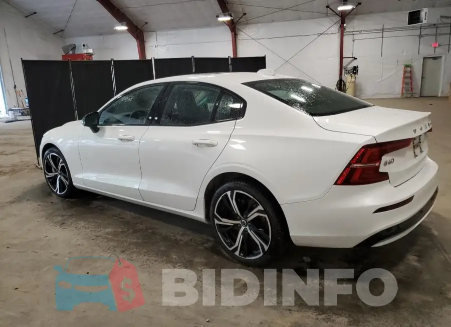 7JRL12TKXRG318541 Photo# 2