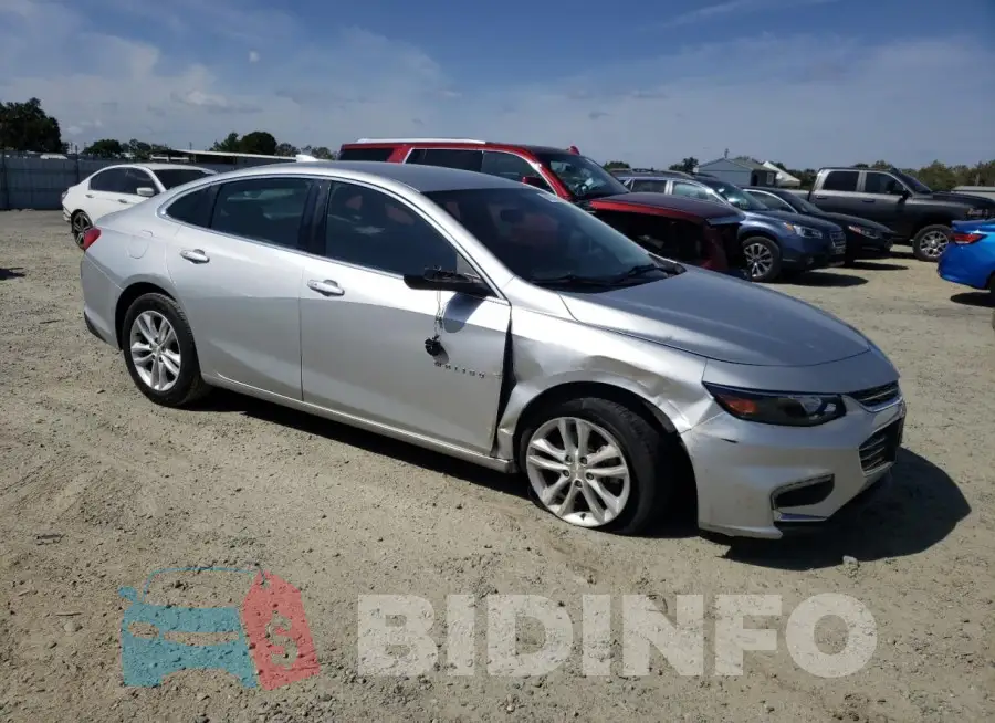 1G1ZD5ST5JF246520 Photo# 4
