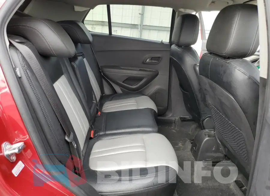 KL7CJRSB9FB138031 Photo# 11