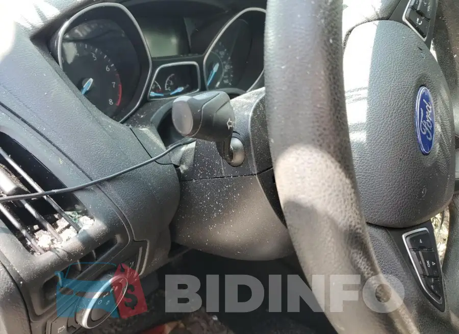 1FADP3E23JL290989 Photo# 9