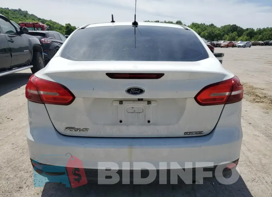 1FADP3E25FL327810 Photo# 6