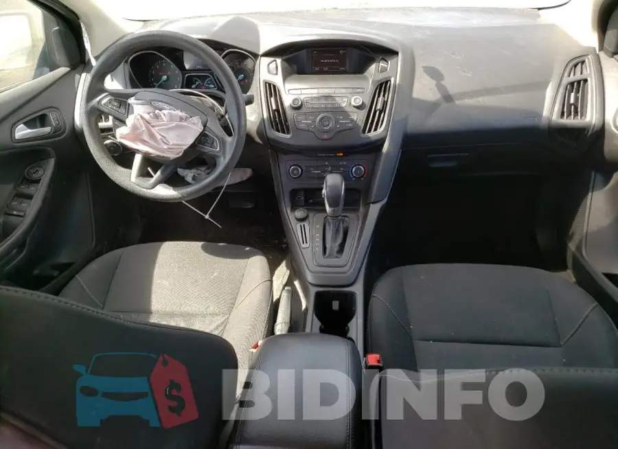 1FADP3F24JL315073 Photo# 8