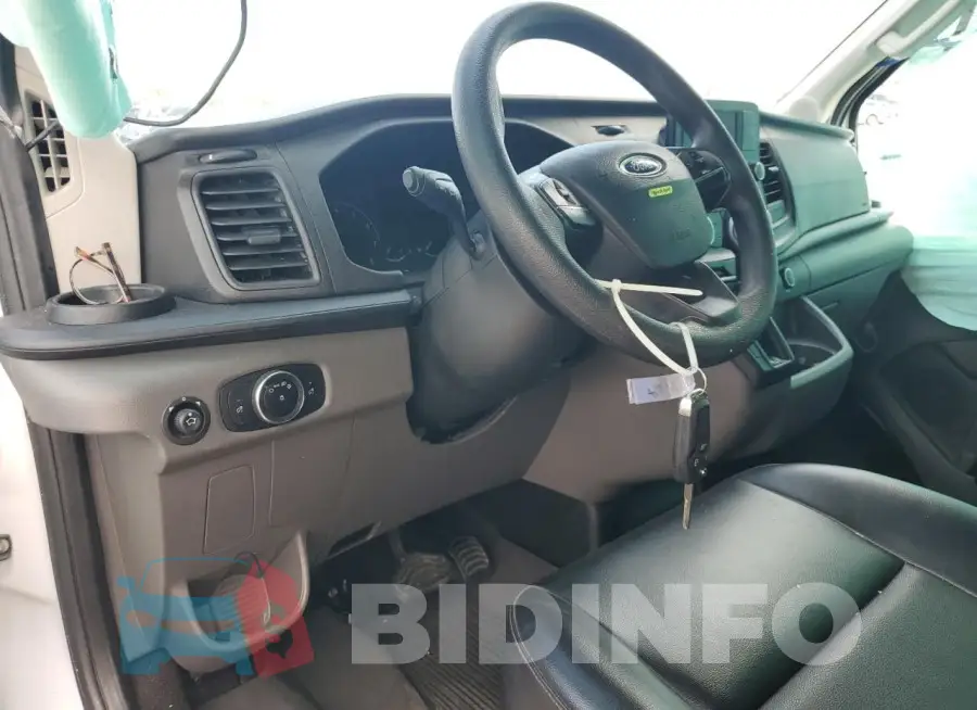 1FBVU4X80MKA83473 Photo# 8