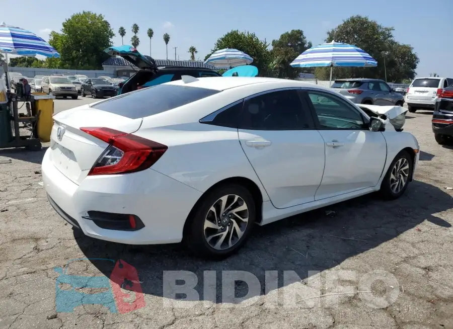 19XFC2F76JE205297 Photo# 3