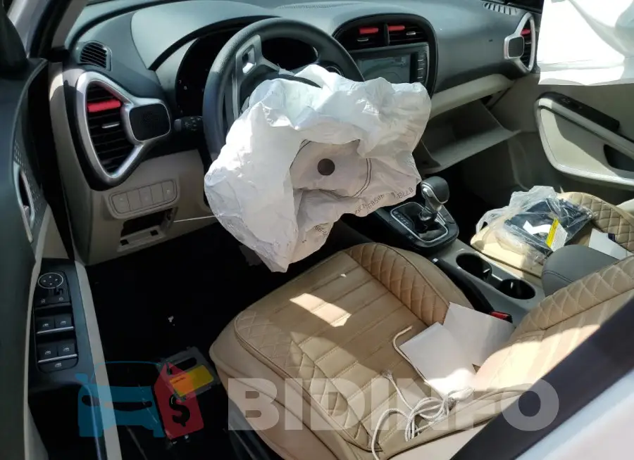 KNDJ23AU9L7119565 Photo# 8