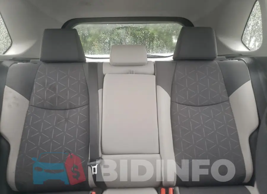 2T3W1RFV9RW338326 Photo# 10