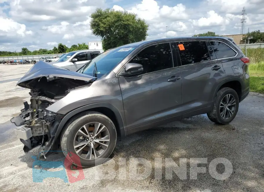 5TDZARFH7JS040225 Photo# 1