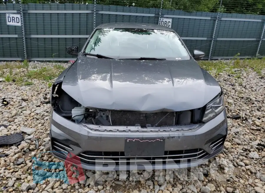1VWDT7A33HC062140 Photo# 5