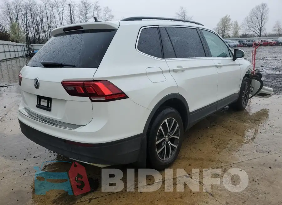 3VV2B7AX3KM157532 Photo# 3