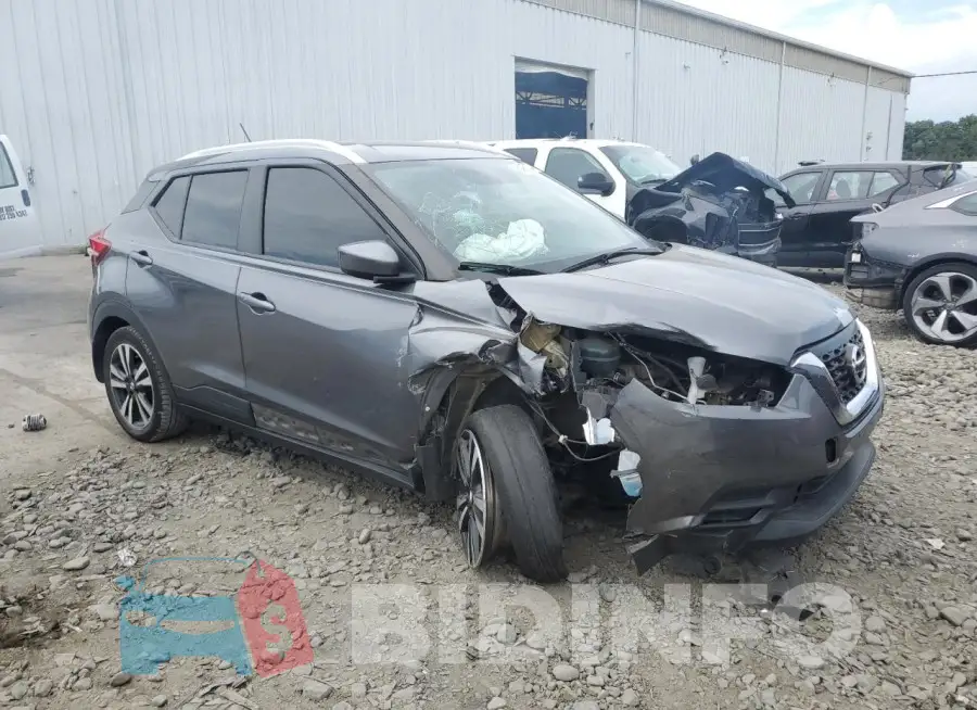 3N1CP5CU2JL540557 Photo# 4