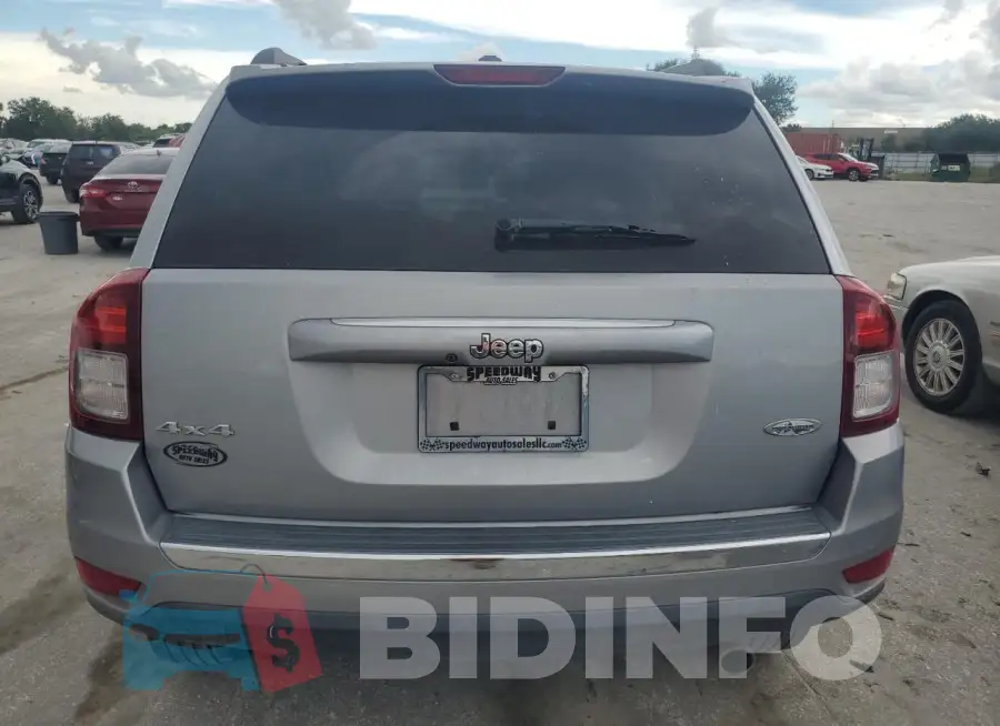 1C4NJDEB7HD165004 Photo# 6