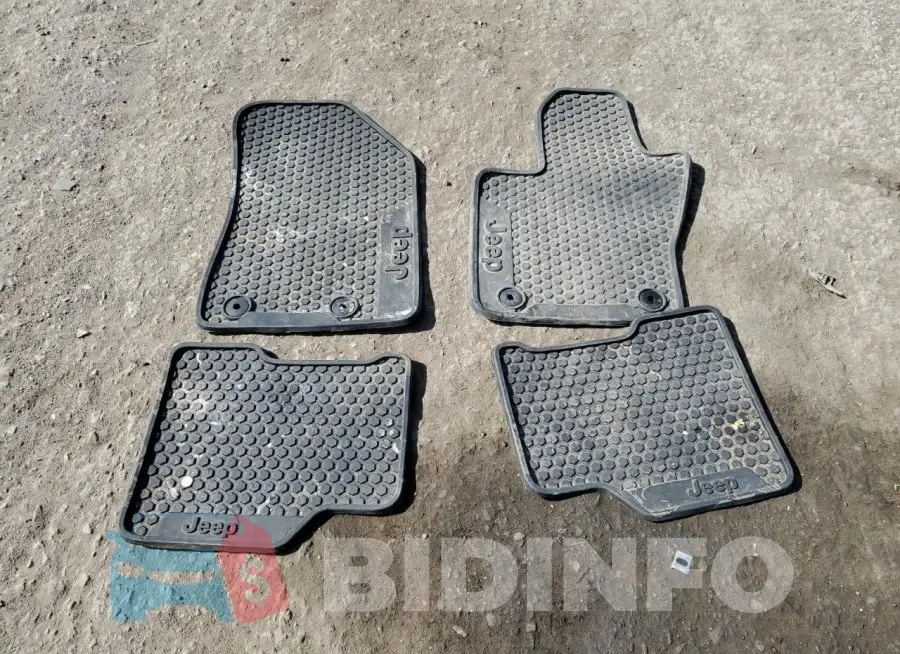 3C4NJDDB8MT510577 Photo# 12