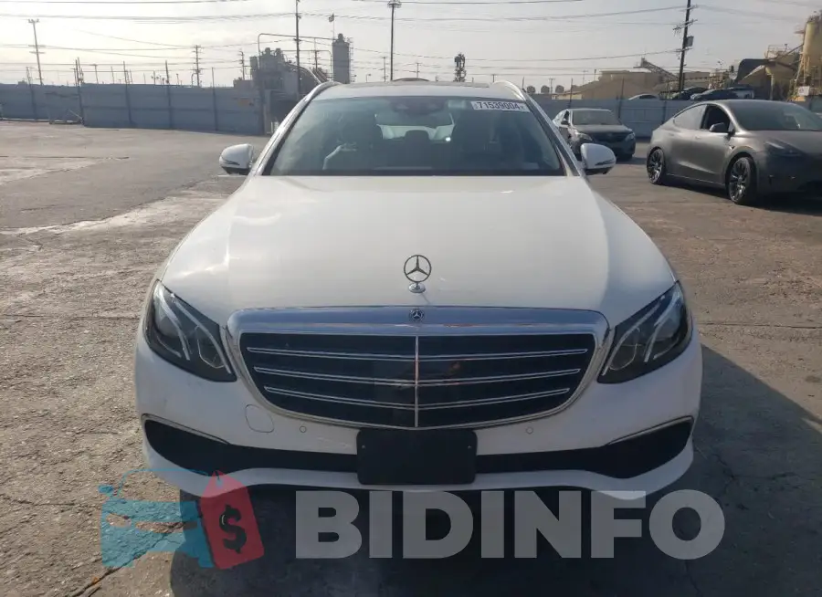 WDDZH6JB7KA622617 Photo# 5