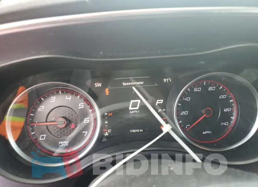 2C3CDXBG1FH847817 Photo# 9
