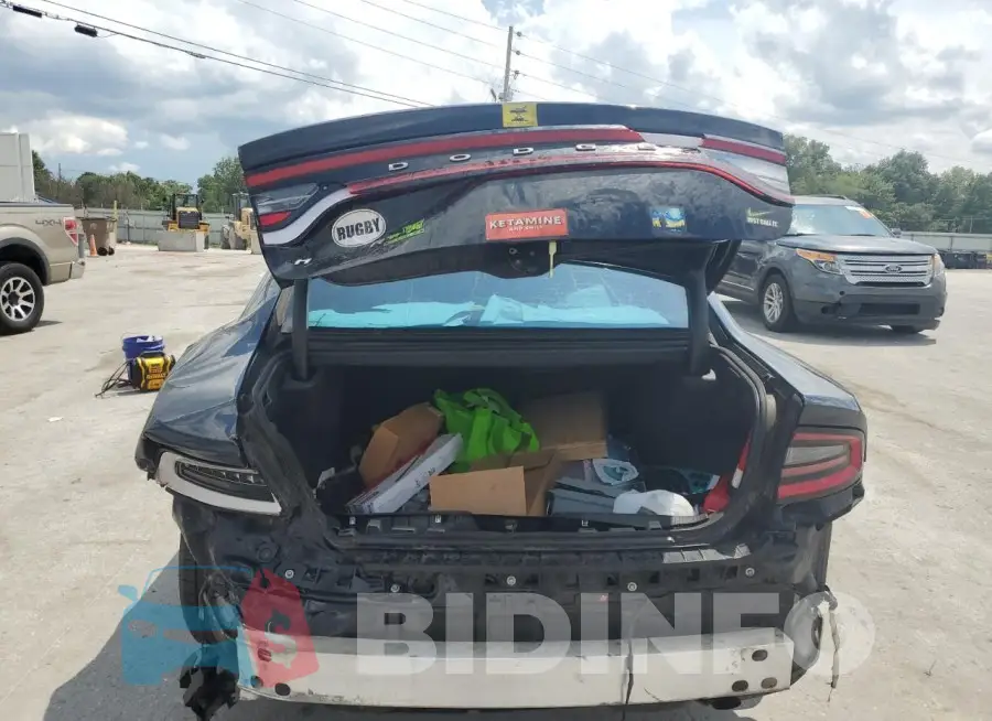 2C3CDXBG1FH847817 Photo# 6