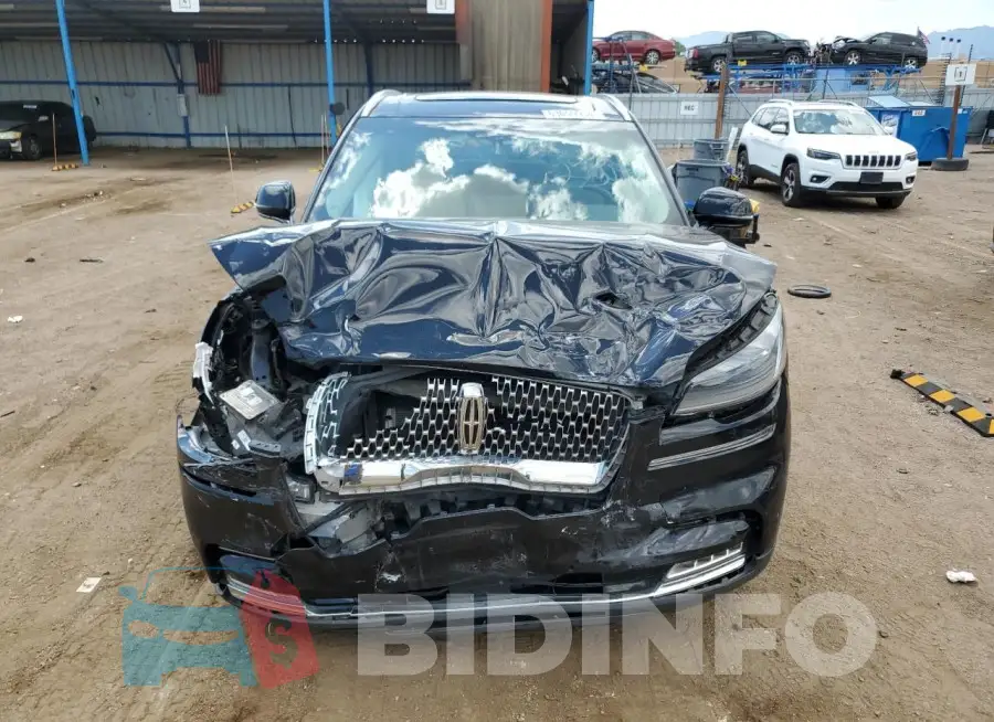 5LM5J7XC3LGL11390 Photo# 12